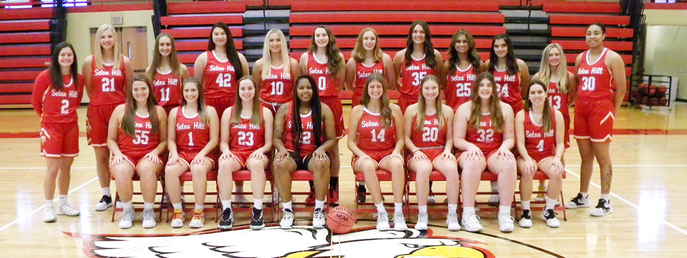 100 Years of Women's Basketball at ɫAV Hill 