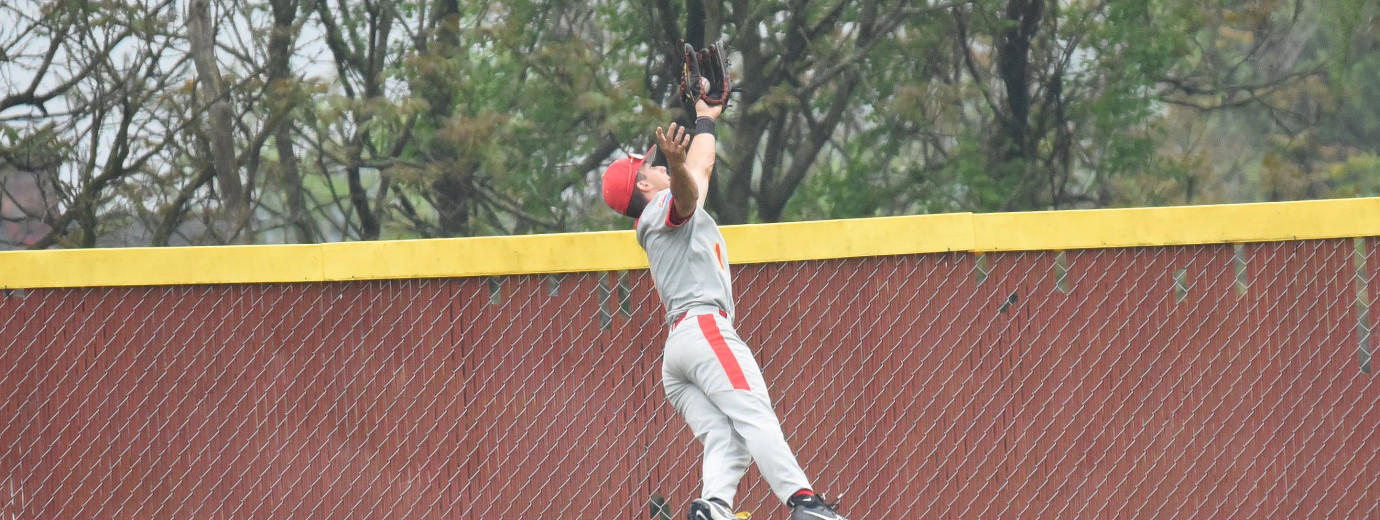 Baseball catch makes Top 10 on ESPN · Seton Hill University